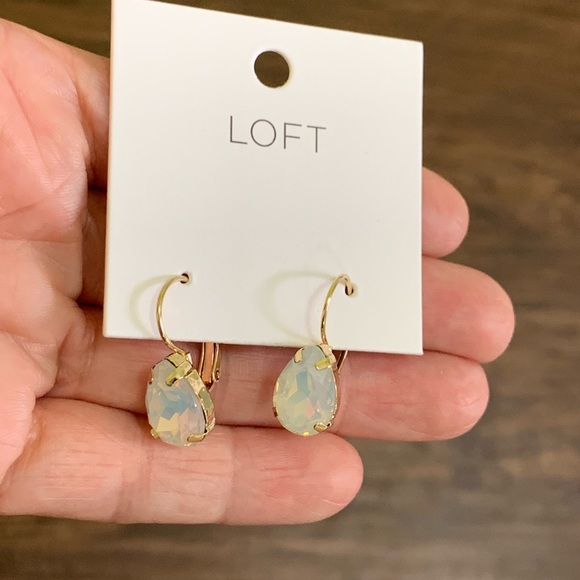 Loft crystal drop earring - Picture 5 of 8